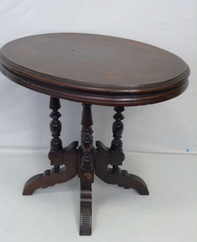 Antique 19th C American Victorian Oval End Table (1 of 4)