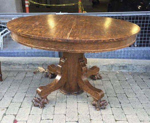 Antique C 1900 American Oak Claw Foot Dining Table (1 of 4)