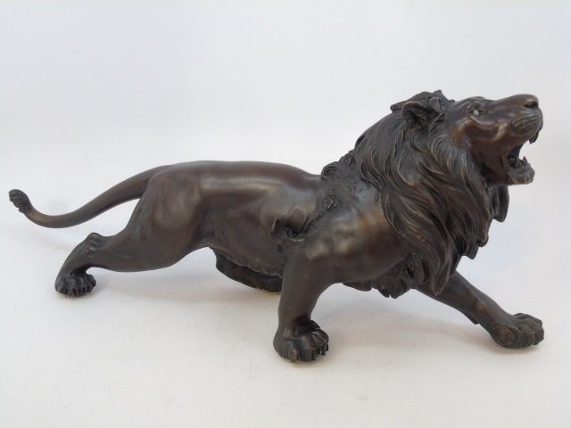 Signed Japanese Meiji Style Lion Statue (1 of 5)