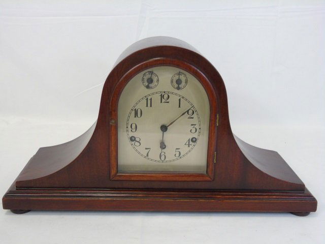 Vintage Mahogany Kienzle German Mantel Clock (1 of 8)