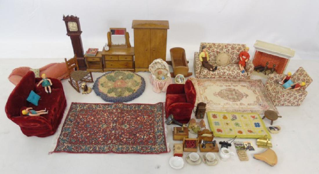 Group Vintage Dollhouse Furniture & Miniatures (1 of 5)