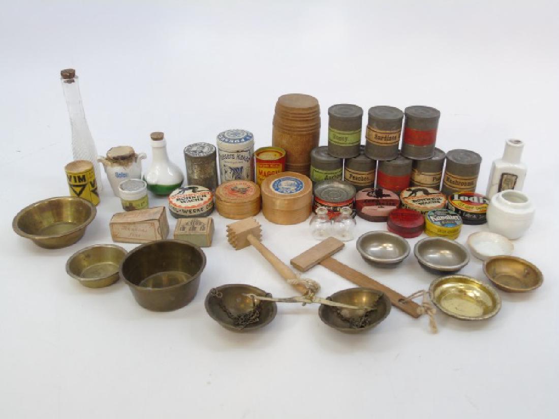 Collection of Dollhouse Miniature Kitchen Items (1 of 6)