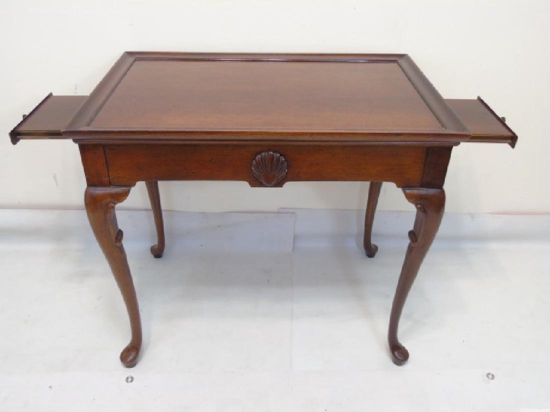 Vintage Mahogany Tea Table w Pie Crust Edge (1 of 4)