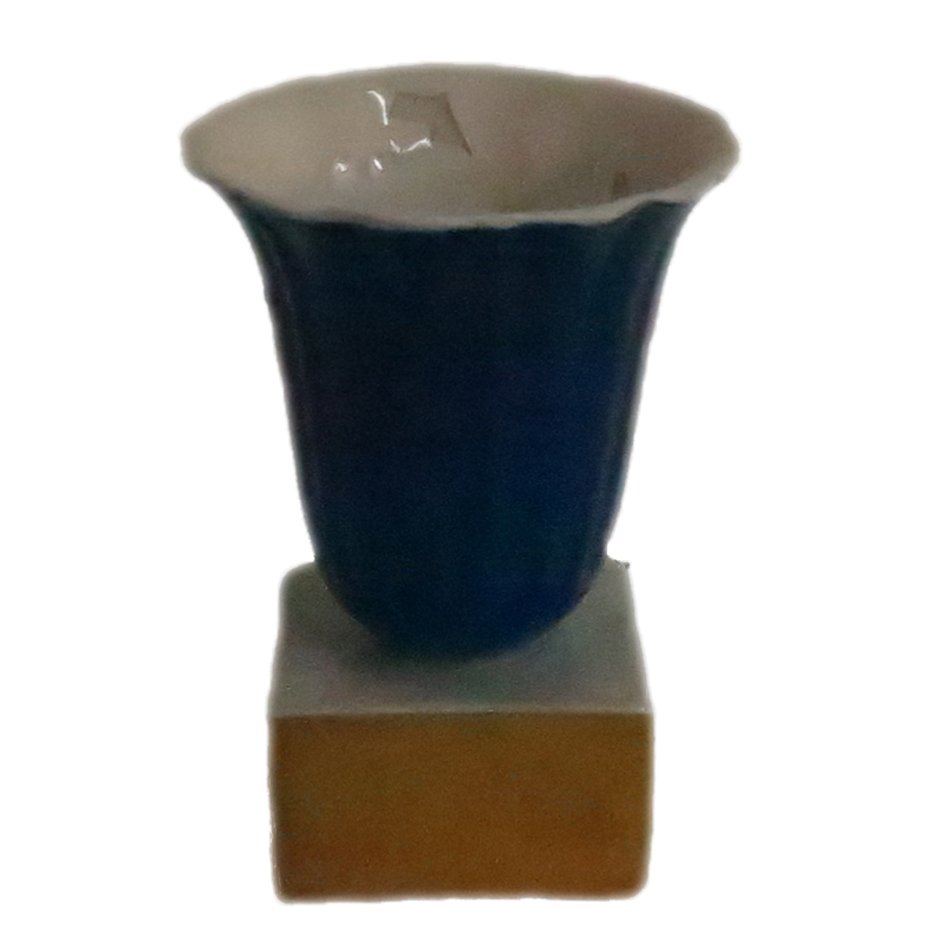 Gio Ponti for Richard Ginori small vase: Small vase by Gio Ponti for Richard Ginori Height: 3.5 Width: 1.75 Depth: 1.75