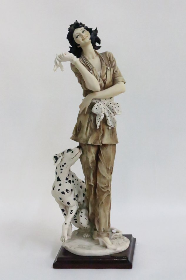 Giusseppe Armani 649/C Marina: #2578 of 5000 with certificate Height: 18.5 Width: 6 Depth: 6