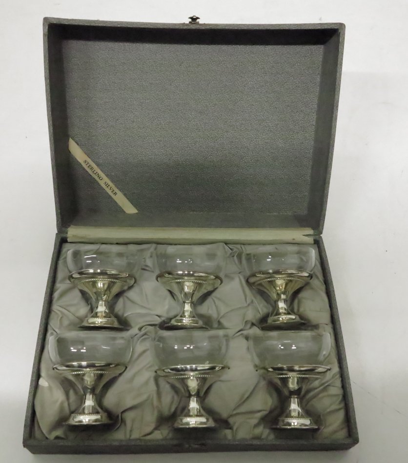 Six Sterling and Etched Glass Deserts: Set of 6 sterling and glass deserts in the original box 4.25x13.5x10