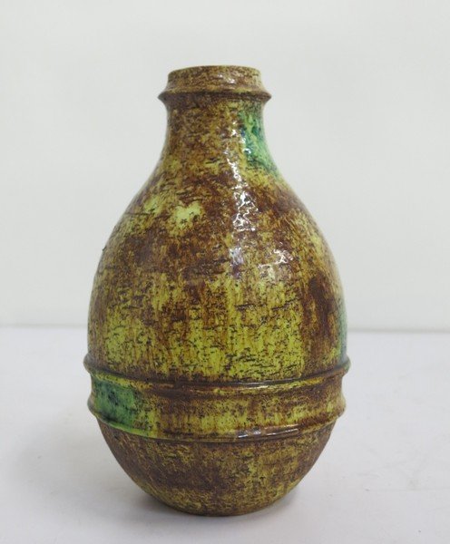 Marcello Fantoni pottery vase for Raymor: Signed pottery vase by Marcello Fantoni for Raymor Height:11.25 Width: 6.5 Depth: