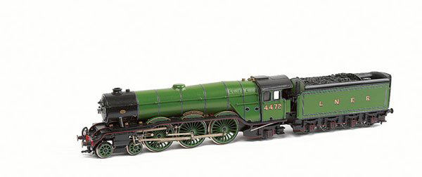 Wills OO LNER Green 4-6-2 A1 Flying Scotsman: OO Gauge Wills Kitbuilt 4-6-2 A1 LNER green "Flying Scotsman" No.4472, 2-rail Electric. Fitted with a portescap or similar motor. Professionally built, painted, lined and transferred.