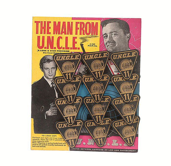 Lonestar "Man from Uncle" "Uncle No.11" Badges: Lonestar "The Man from Uncle" plastic "Uncle No.11" Badges, colourful trade card containing 12 - overall condition is generally Good Plus to Excellent - see photo.