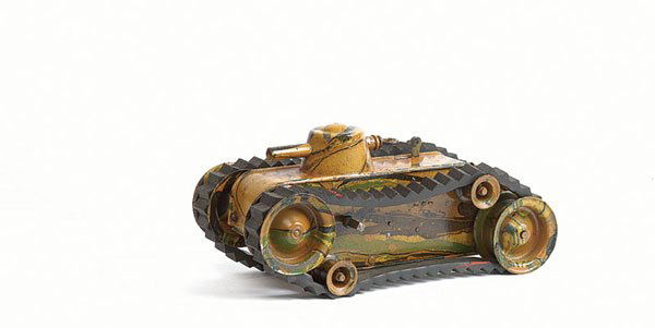 Marklin-Pre-War-Tin plate, clockwork tank: Marklin - Pre-War - Tin plate, clockwork powered tank loosely based upon the French "Char bis", [O/A L 16.5 x W 6.5 x H 7.5cm]. Tin plate construction, firing gun in fixed turret, Rubber tracks, Pre-W