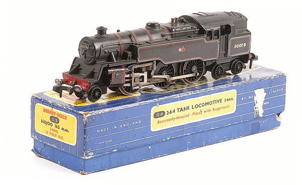 Hornby Dublo 3218 2-6-4 Standard Tank Loco: Hornby Dublo 3-rail 3218 2-6-4 BR black Standard Class Tank Loco No.80059, condition Good to Good Plus in Fair box.