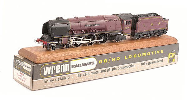 Wrenn W2401 (ins) 4-6-2 No.6223 "Princess Alice": Wrenn W2401 Limited Edition (ins) 4-6-2 LMS lined maroon Princess Coronation Class Loco No.6223 "Princess Alice", complete with certificate No.78 of 350 produced, plaque, length of rail and plinth, co