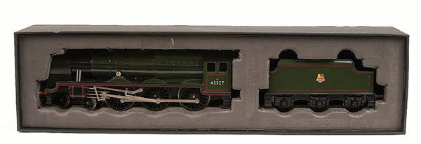 Corgi Bassett-Lowke BL99017 4-6-0 "Southport": Corgi Bassett-Lowke style BL99017 O Gauge 4-6-0 Loco and Tender rebuilt Patriot Class "Southport" BR green No.45527. This is No.100 of a limited production run of 200. Appears unused, Near Mint to Min