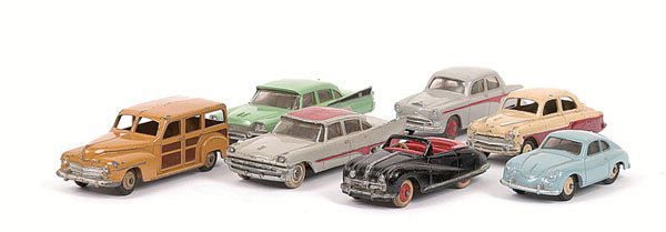 Dinky - a group of American and British Cars.: Dinky - a group of American and British Cars (1) Dodge Royal Sedan - green, (2) De Soto Fireflite - grey, maroon, (3) Estate Car - beige, (4) Porsche 356A - blue, (5) Austin Atlantic - black, red, (6)