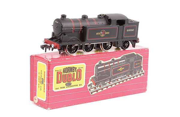 Hornby Dublo 2-Rail 2217 0-6-2 N2 Tank Loco: Hornby Dublo 2-Rail 2217 0-6-2 BR black N2 Class Tank Loco No.69550 complete with instruction booklet dated 7/60, condition Near Mint to Mint in Good Plus to Excellent box.