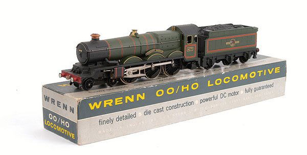 Wrenn 2221 (ins) 4-6-0 "Cardiff Castle" No.4075: Wrenn 2221 (ins) 4-6-0 BR green Castle Class Loco No.4075 "Cardiff Castle", fitted with plastic bogie and tender wheels, paint flaking to tender right side, condition Good to Good Plus in Good period