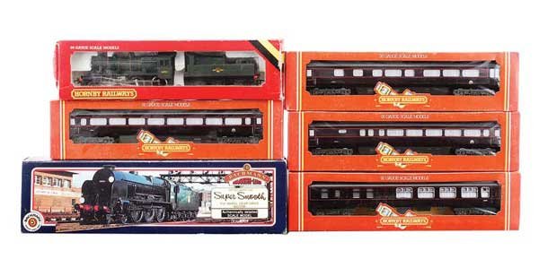 OO Gauge Locos and Rolling Stock: OO Gauge a group of Locos and Rolling Stock comprising Bachmann 31-404 4-6-0 Southern olive green Lord Nelson Class Loco No.855 "Robert Blake", Hornby Railways R852 2-6-0 BR green Ivatt Class 2 Loco N