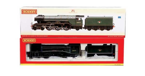 Hornby R2342 4-6-2 No.60077 "The White Knight": Hornby (China) R2342 4-6-2 BR green A3 Class Loco No.60077 "The White Knight" (Loco drive), condition Near Mint to Mint in Excellent Plus to Near Mint box.