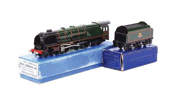 Hornby Dublo EDL12/D12 4-6-2 Duchess of Montrose: Hornby Dublo 3-Rail EDL12/D12 4-6-2 BR green (gloss) Princess Coronation Class Loco No.46232 "Duchess of Montrose", Loco is Good Plus, Tender Excellent in Fair to Good boxes with Loco box having end p
