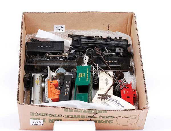 Lionel and Marx American O Gauge Items: Lionel and Marx American O Gauge items consisting of 2-4-2 Loco and Tender 1655 black, 3-rail Electric together with Caboose 6257, 3482 Automatic Refrigerated Milk Car, 6464 Box Car, 3470 Open Wagon,