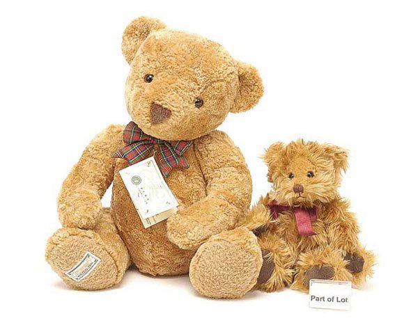 Assorted Plush Bears including Russ, Gund: Assorted plush Bears including Russ, Gund, Boyds, Dakin, plus others, some are missing tags, Good to Near Mint. (qty)