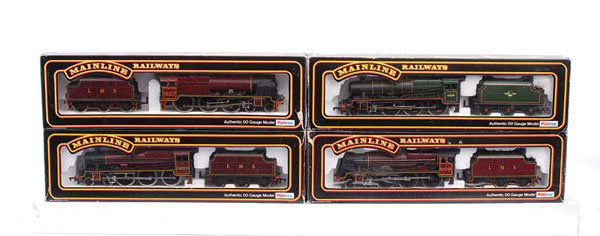 Mainline Railways 4-6-0 Steam Locos: OO Gauge Mainline Railways a group of 4-6-0 Steam Locos comprising 37061 LMS maroon Jubilee Class No.5690 "Leander", 37060 LMS maroon Royal Scot Class No.6100 "Royal Scot", 37092 LMS maroon Royal Scot