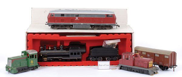 Rivarossi - A Group of O Gauge Items: Rivarossi O Gauge items consisting of a DB German Diesel Locomotive in red and grey, 4-6-0 Loco and 8-wheeled Tender Casey Jones Cannon Ball Express in black with white lining, 2-rail Electric. The lo