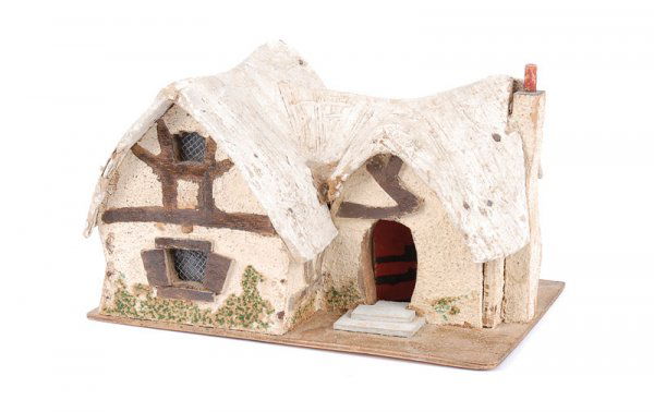 Hugar for Britains-Set 1654-Snow White Cottage: Hugar for Britains - Set 1654 - Snow White Cottage, comprising: small version Cottage [9 x 6 x 5 inches / 23 x 15 x 13cm] with White Stucco Walls, Floral Detail, 2 x Windows, 1 x Door & Thatched Roof