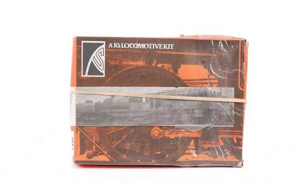 K's L32 2-6-0-0-6-2 LMS Beyer Garratt Kit: OO Gauge K's L32 2-6-0-0-6-2 LMS Beyer Garratt Kit (carded type kit with some damp damage to box and cards with corrosion to driving wheels but all white metal parts and other parts appear untouched,