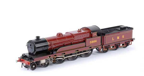 Kit/Scratchbuilt 4-6-0 "CLAUGHTON" No.5986: Kit/Scratchbuilt O Gauge 4-6-0 Loco and Tender "CLAUGHTON" Class LMS maroon No.5986, 2-rail Finescale Electric. The cylinders are unpainted, otherwise the loco and tender are superbly painted, lined a