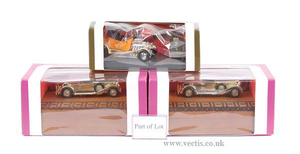 Matchbox Moy - A Group of Souvenir Series: Matchbox Models of Yesteryear Souvenirs Series which includes, Hot Rod on plinth with calendar, Riley on ash-tray and 3 x Packard on cigarette box - conditions are generally Mint in Good (although sli