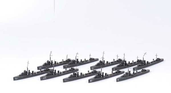 Bassett-Lowke or similar Destroyers of WW2: Bassett-Lowke or similar wooden 1/1200th scale Waterline Recognition Models of Destroyers of WW2. All have been painted black and all of the same Class, nicely detailed in the Bassett-Lowke manor and