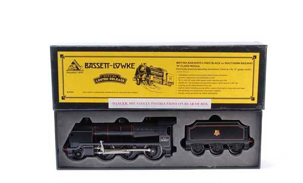 Corgi (Bassett-Lowke) 2-6-0 N Class Mogul #31407: Corgi (Bassett-Lowke) O Gauge 2-6-0 Loco and Tender "N Class Mogul" BR black No.31407, 3-rail Electric. No.381 of a Limited Production of 500. Appears unused Near Mint to Mint box.