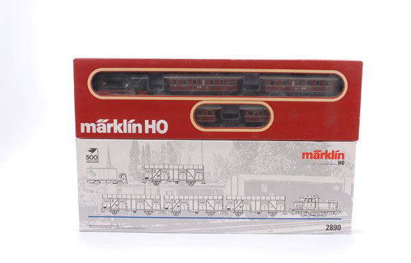 HO Marklin 3-Rail 0-6-0 Diesel Suburban Packs: HO Marklin 3-Rail a pair of 0-6-0 Diesel Suburban Train Packs comprising 2858 Passenger Set consisting of DB green livery Class V36 Diesel Shunter No.V36239, 4 x DB maroon livery 2nd Class 4-wheel Pas