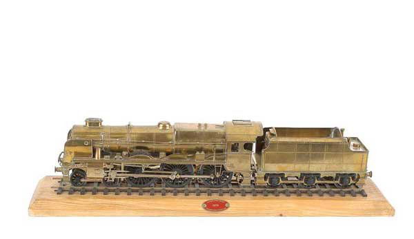 Scratchbuilt 4-6-0 Loco and Tender "Royal Scot": Scratchbuilt O Gauge 4-6-0 Loco and Tender "Royal Scot", 3-Rail Finescale Electric. Superbly constructed of brass and nickel this model achieved a second at the 1979 Engineering Exhibition. Superbly c