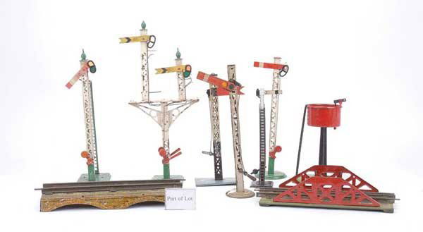 Hornby O Gauge & Other Railway Accessories: Hornby O Gauge and other Railway Accessories including Hornby No.2E Junction Signal, No.1E Signal, No.2 Junction Signal x 2, No.1 Junction Signal, No.1 Water Tank, 4 x Bassett Lowke Signals and a quan