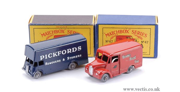 Matchbox No.46b Guy "Pickfords" Removals Van