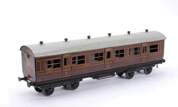 Bing/Bassett-Lowke All 1st Side Corridor Coach: Bing for Bassett-Lowke Gauge 1 1921 Series all 1st LMS Side Corridor Coach running number 2784. Sides are generally Good to Good Plus, roof Fair to Good.