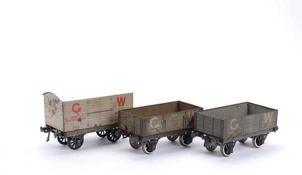 Carette/Bassett-Lowke Gauge 1 Goods Wagons: Carette for Bassett-Lowke Gauge 1 Goods Wagons consisting of Great Western Mica B Refrigerator Meat Van and 2 x Great Western Open Wagon. Condition varies generally Fair to Good Plus. (3)