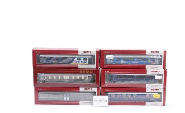 HO-m Bemo - A Group of Passenger Coaches