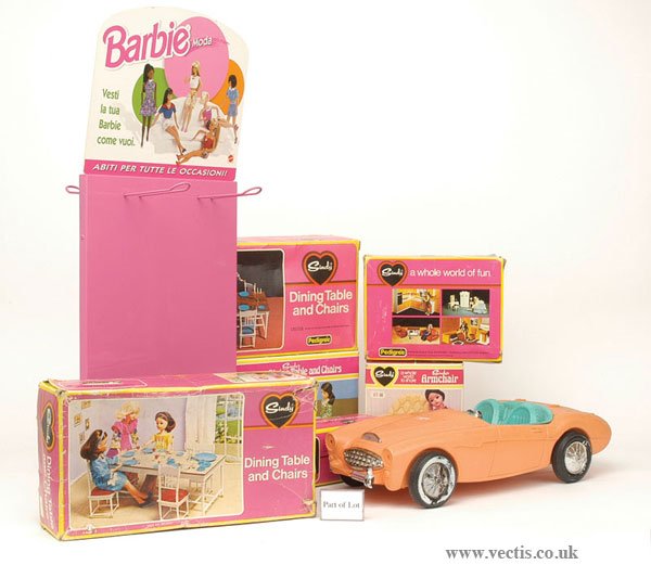 Pedigree Sindy & Mattel Barbie Accessories: Pedigree Sindy and Mattel Barbie accessories: (1) Sindys Swimming Pool; (2) Dining Table and Chairs; (3) Sideboard; (4) Washbasin; (5) - (8) Dining Table and Chairs; (9) Armchair; (10) Dressing Table