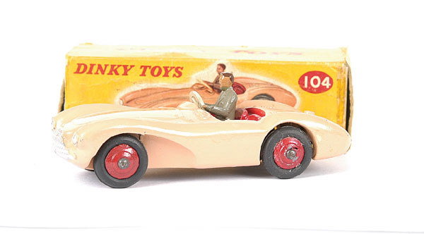 Dinky No.104 Aston Martin DB3S