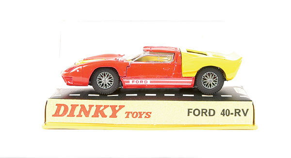 Dinky No.132 Ford 40-RV