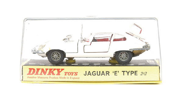 Dinky No.131 Jaguar E-type