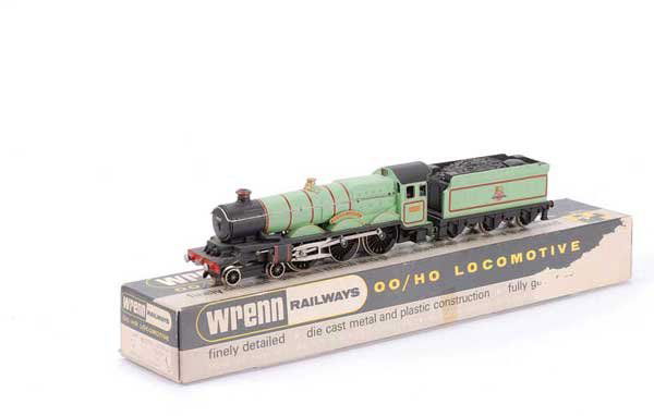 Wrenn W2221 (ins) 4-6-0 No.5023 "Brecon Castle": Wrenn W2221 (ins) 4-6-0 BR Experimental apple green Castle Class Loco No.5023 "Brecon Castle", rear tender coupling removed but is in box, condition Excellent Plus to Near Mint in generally Good box b