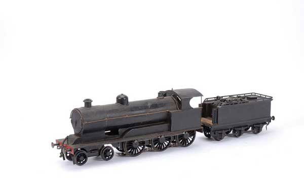 Scratchbuilt Gauge 1 4-6-0 Loco and Tender: Scratchbuilt Gauge 1 4-6-0 Loco and Tender black, 3-rail Electric. Loco and tender are finished black overall, loco fitted with 6 coupled mechanism with Finescale wheels. Overall condition is generall
