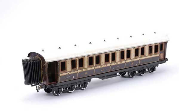 Carette/Bassett-Lowke LNWR Dining Saloon: Carette for Bassett-Lowke Gauge 1 LNWR Dining Saloon No.13210. Bogie units replaced, sides are generally Good to Good Plus, roof repainted.