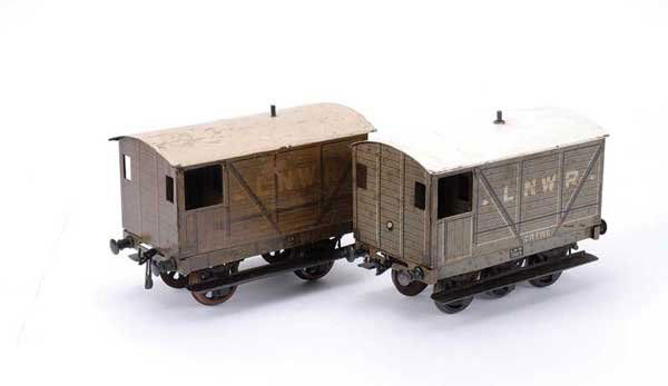 Carette/Bassett Lowke LNWR 6-wheel Brake Van: Carette for Bassett Lowke LNWR 6-wheel Brake Van CREWE and LNWR 4-wheel Brake Van Camden. Condition is generally Good to Good Plus. (2)