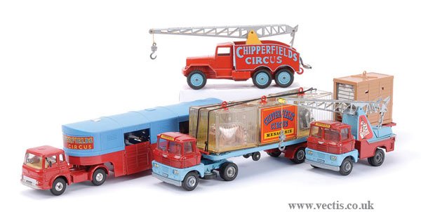 Corgi "Chipperfield Circus" Vehicles x 5