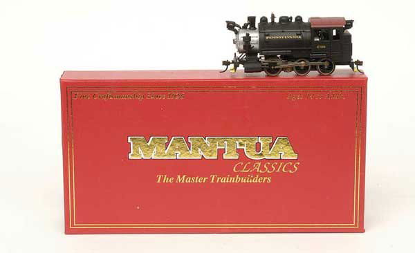 Mantua 393003 0-6-0 Saddleback Switcher: HO Mantua 393003 0-6-0 Pennsylvania Railroad Saddleback switcher Loco No.2788, condition Mint in Mint box.